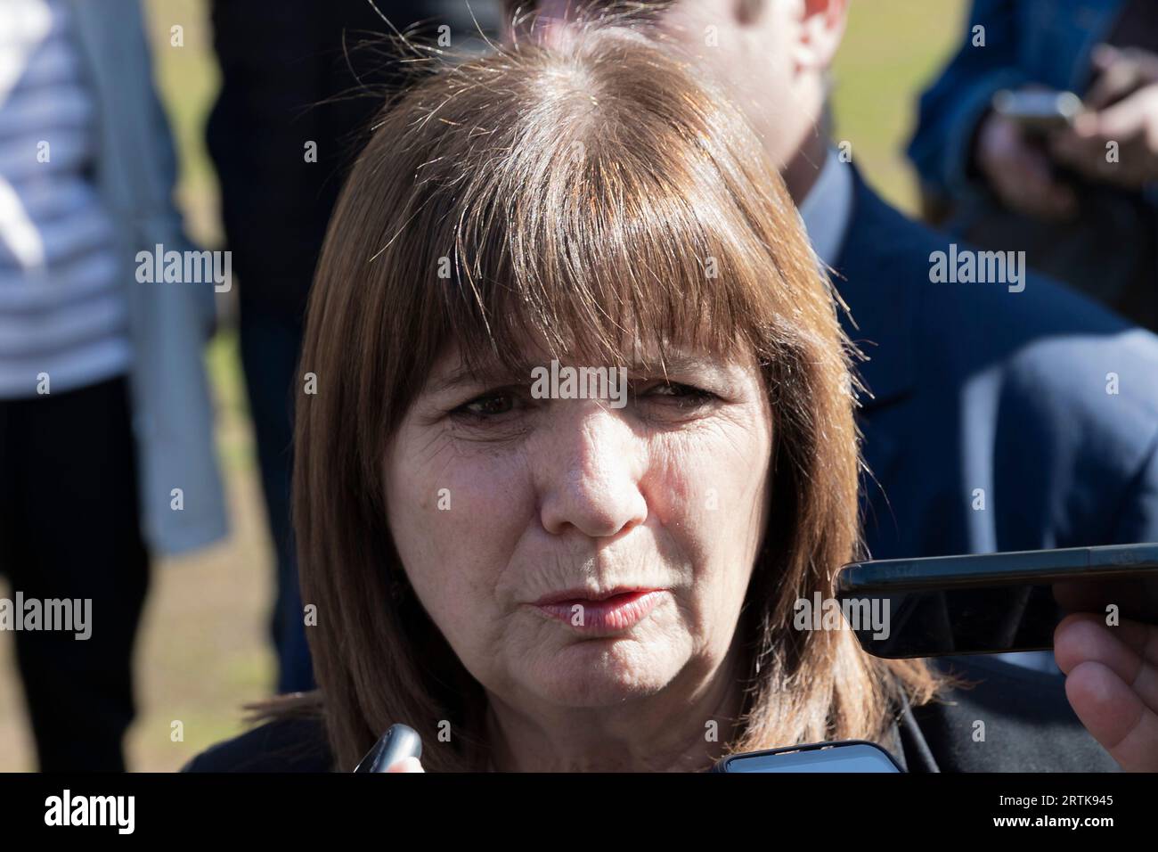 Buenos Aires, Argentina, 13 settembre 2023. La candidata alla presidenza della coalizione politica Juntos por el cambio (insieme per il cambiamento), Patricia Bullrich, ha presentato i nuovi leader della coalizione ad un evento nel quartiere di Belgrano. Nella foto: Patricia Bullrich parla con i media. (Credito: Esteban Osorio/Alamy Live News) Foto Stock