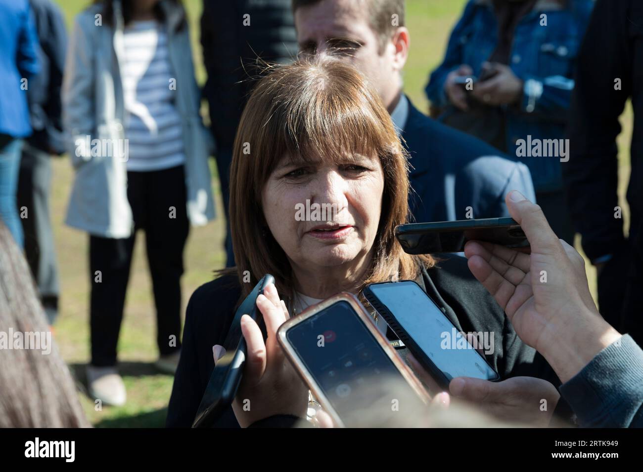 Buenos Aires, Argentina, 13 settembre 2023. La candidata alla presidenza della coalizione politica Juntos por el cambio (insieme per il cambiamento), Patricia Bullrich, ha presentato i nuovi leader della coalizione ad un evento nel quartiere di Belgrano. Nella foto: Patricia Bullrich parla con i media. (Credito: Esteban Osorio/Alamy Live News) Foto Stock