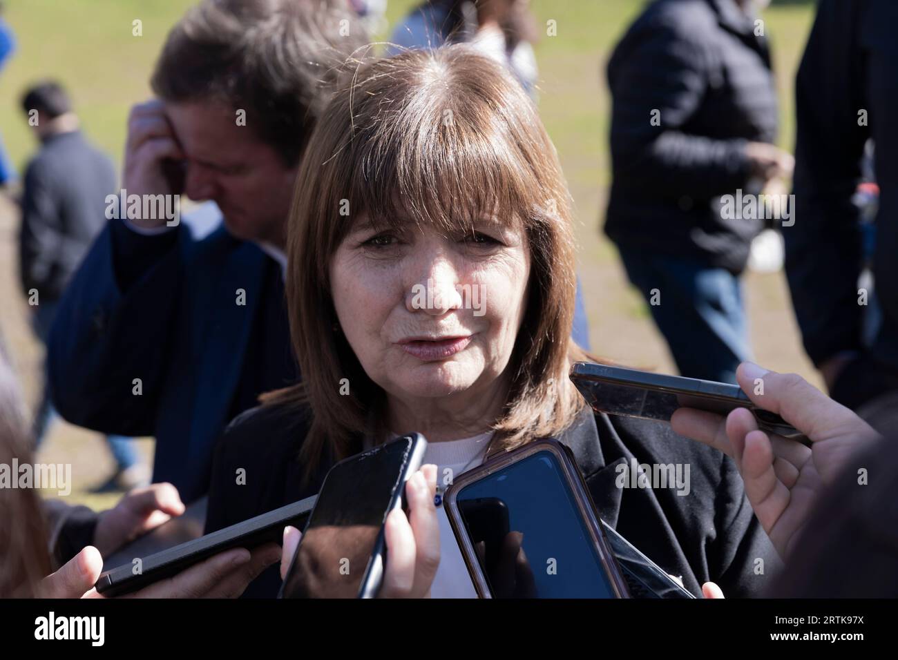 Buenos Aires, Argentina, 13 settembre 2023. La candidata alla presidenza della coalizione politica Juntos por el cambio (insieme per il cambiamento), Patricia Bullrich, ha presentato i nuovi leader della coalizione ad un evento nel quartiere di Belgrano. Nella foto: Patricia Bullrich parla con i media. (Credito: Esteban Osorio/Alamy Live News) Foto Stock