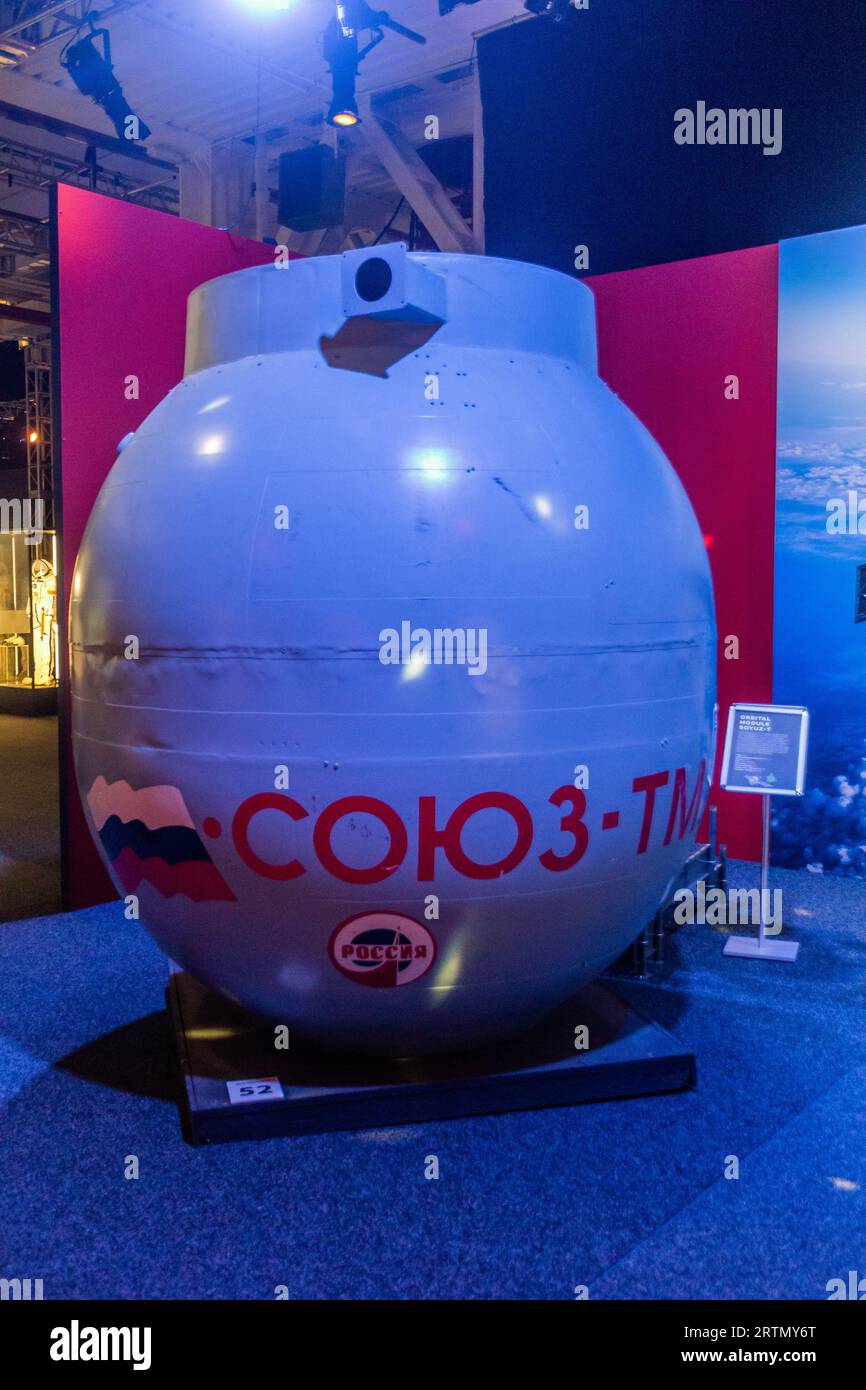 PRAGA, CECHIA - 10 LUGLIO 2020: Cabin of Soyuz 3-TM alla Cosmos Discovery Space Exhibition di Praga, Repubblica Ceca Foto Stock