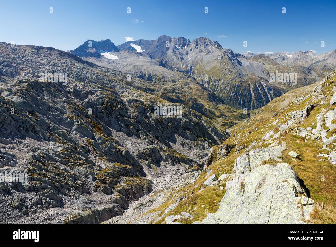 Vista dalla cima di Garina sulla Val d'Uffiern, Alpi svizzere Foto Stock