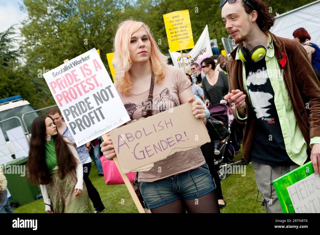 Oxford Pride protesta evento giugno 2013 - abolire l'attivista di genere Foto Stock