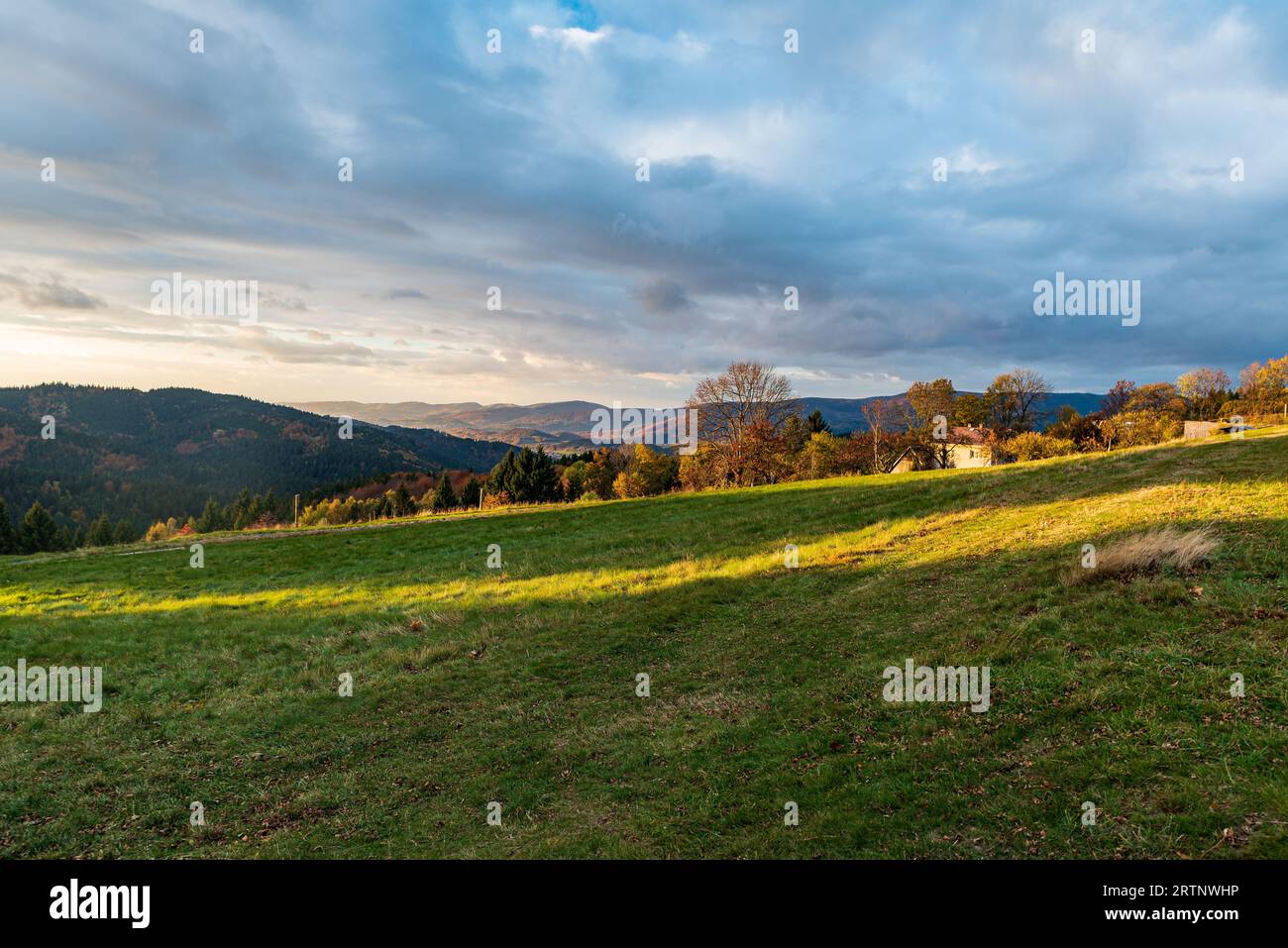 Autunno su Solan, sulle montagne Vsetinske Vrchy, repubblica Ceca Foto Stock