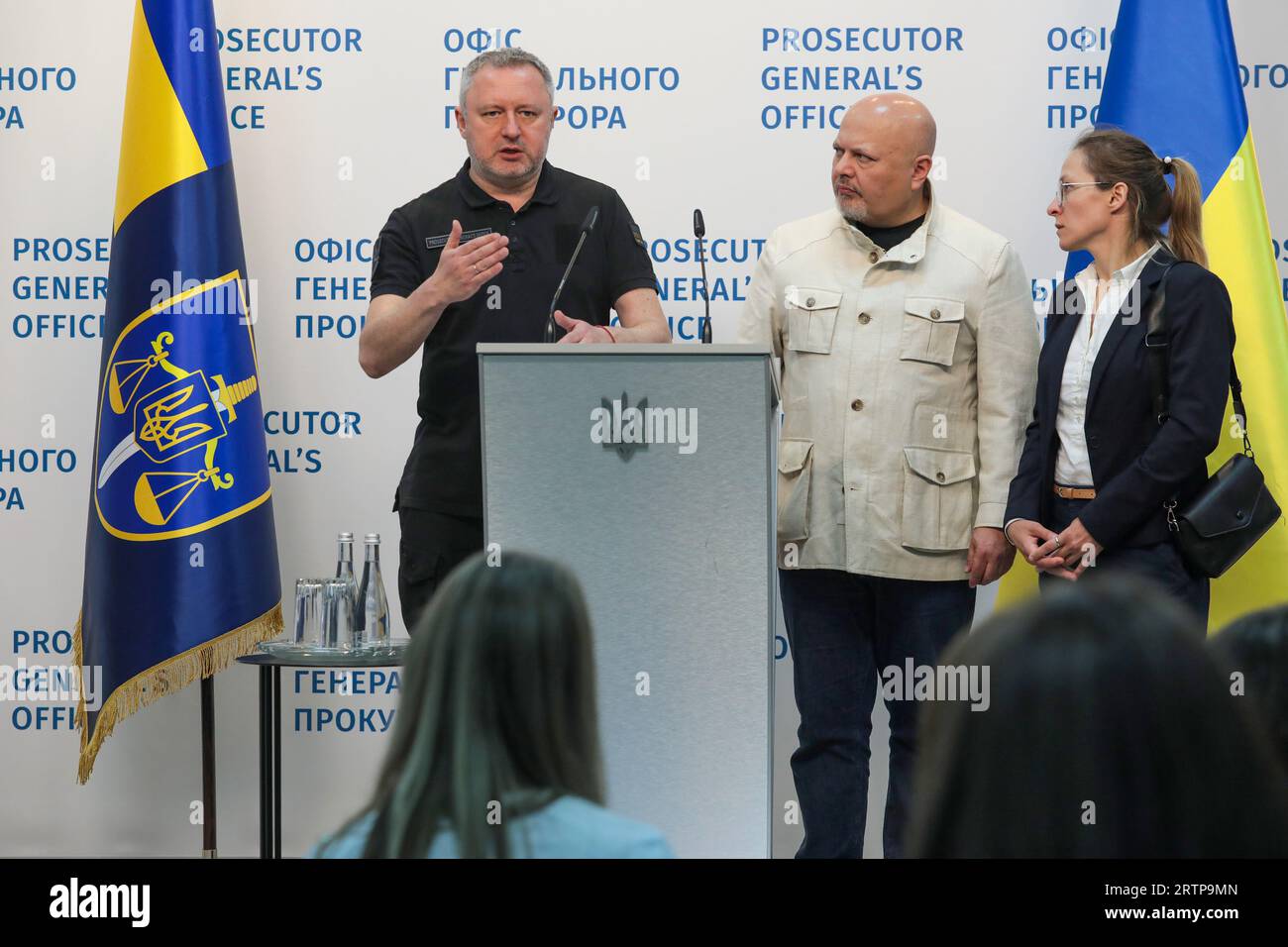 KIEV, UCRAINA - 14 SETTEMBRE 2023 - Procuratore generale dell'Ucraina Andriy Kostin (L) e Procuratore della Corte penale internazionale (ICC) Karim A. Foto Stock
