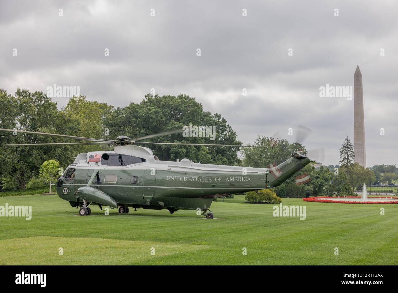 WASHINGTON, D.C. – 7 agosto 2023: Marine One è visibile sul South Lawn della Casa Bianca a Washington Foto Stock