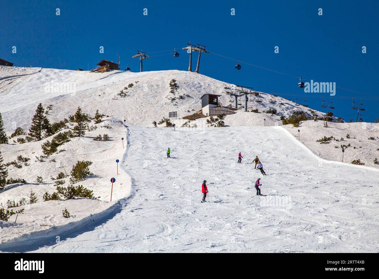 Pista sportiva superiore nel comprensorio sciistico Grubigstein, Lermoos, Tirolo Foto Stock