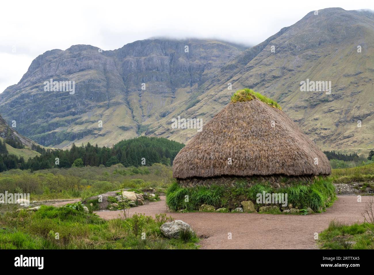Terra tradizionale costruita a Glencoe in Scozia Foto Stock