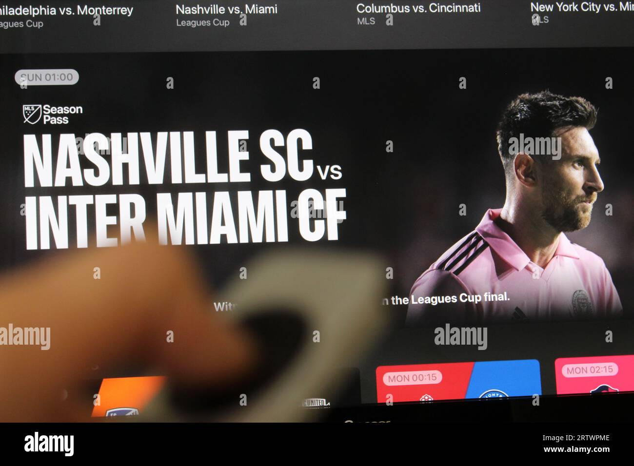 Apple MLS Season Pass - Apple TV ha reso possibile agli abbonati lo streaming di Major League Soccer su Apple TV, utilizzando Lionel messi nelle promozioni Foto Stock
