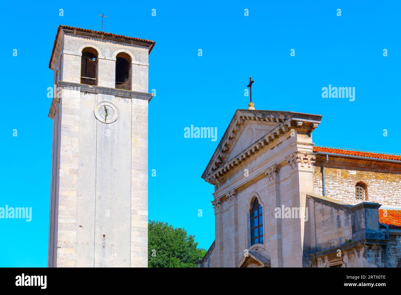 Pola Croazia Toranj Katedrale . Cattedrale dell'assunzione della Beata Vergine Maria Foto Stock
