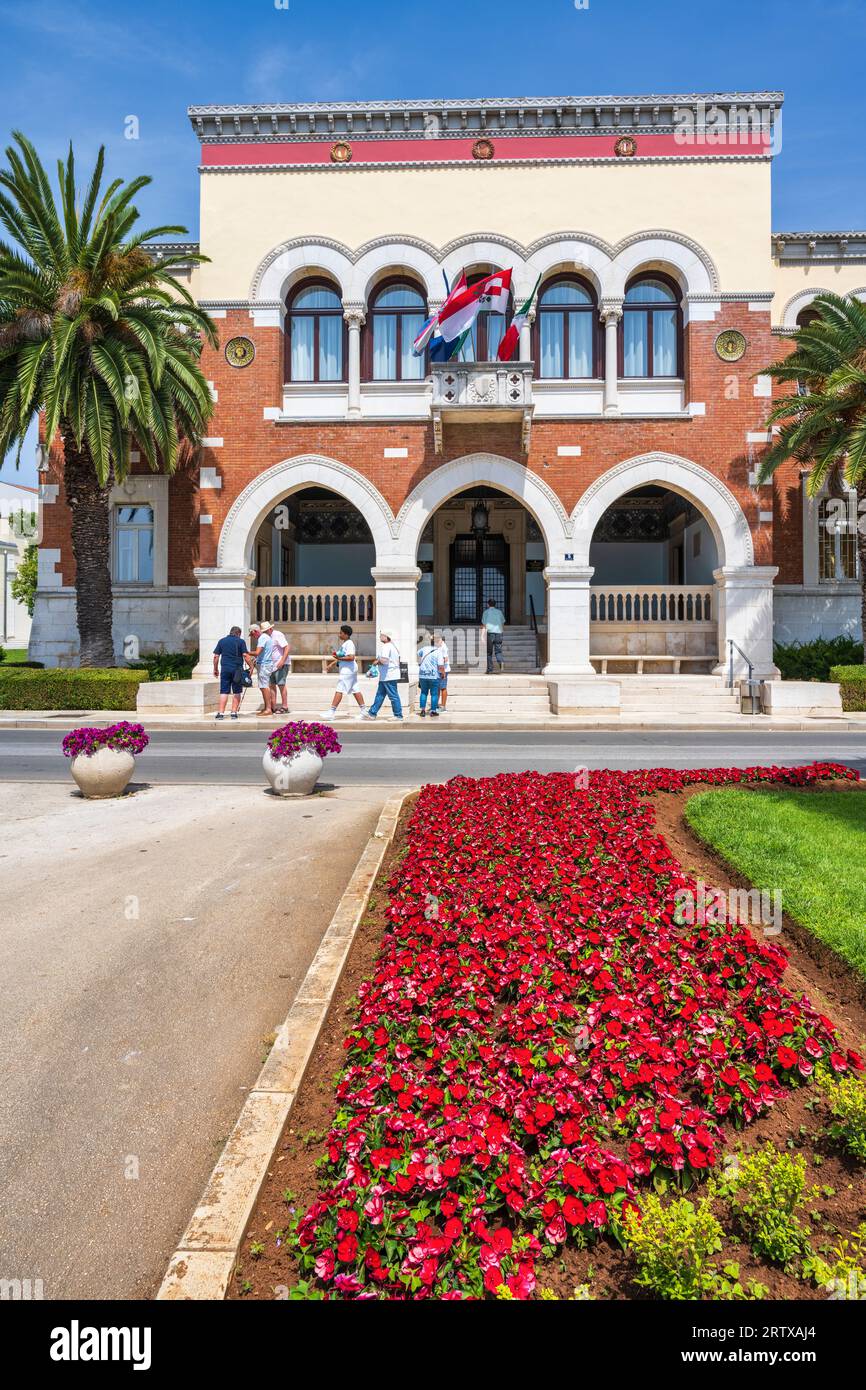 Poreč Townhall (Gradska Vijećnica Poreč) sulla penisola istriana della Croazia Foto Stock