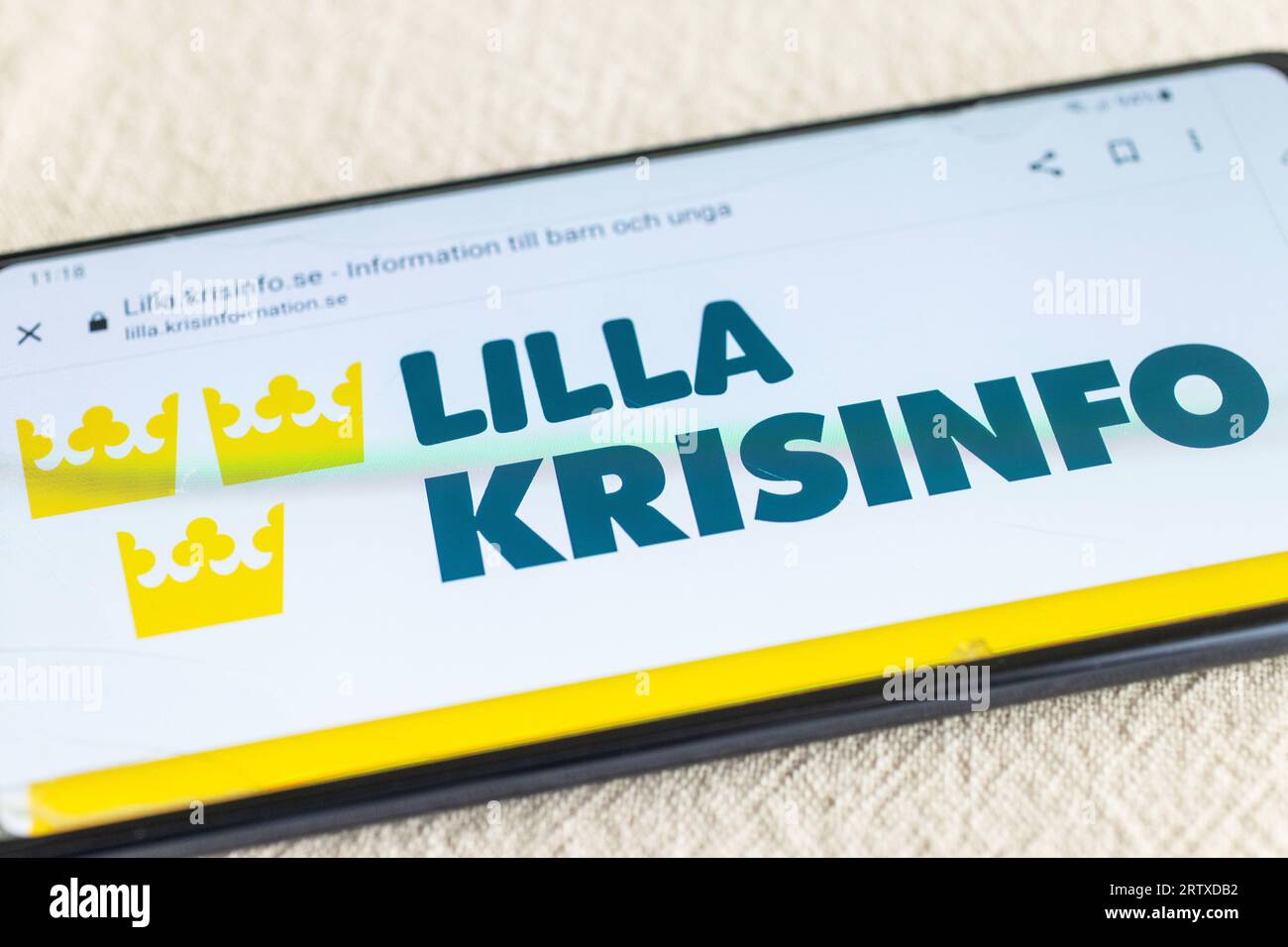 Lilla Krisinfo, informazioni per bambini e giovani in Svezia, tra le altre cose, sulla violenza delle bande in Svezia. Lilla Krisinfo aiuterà i bambini ad essere meglio preparati alle crisi e agli eventi gravi. Dietro Lilla Krisinfo c'è Krisinformation.se, il canale ufficiale svedese per l'informazione di crisi al pubblico. Foto Stock