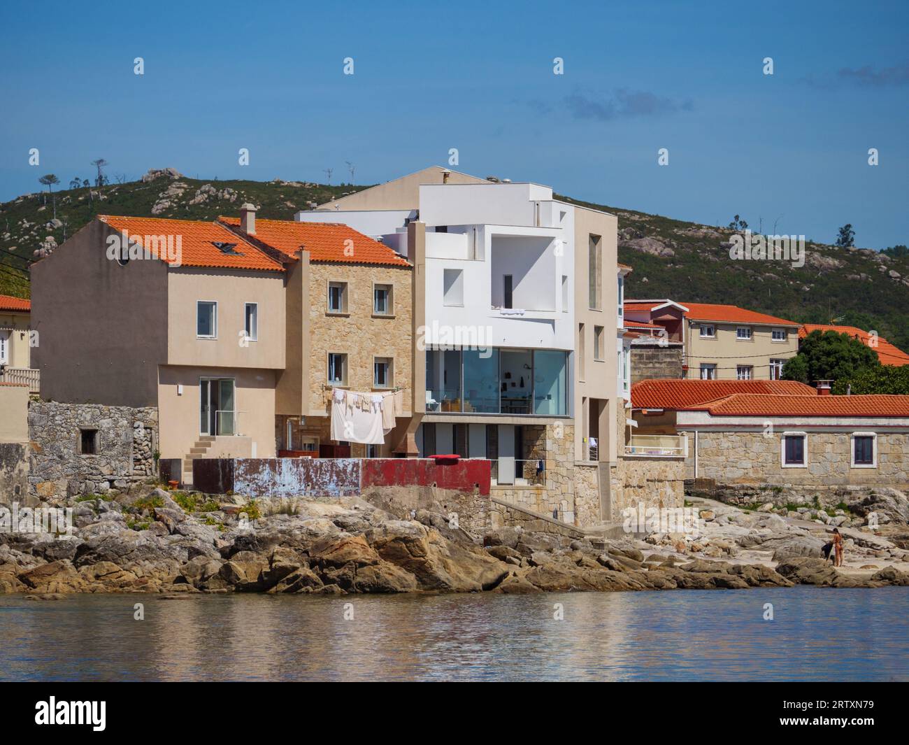 La casa dell'architetto Sir David Chipperfield che egli stesso progettò a Corrubedo, in Galizia, in Spagna Foto Stock