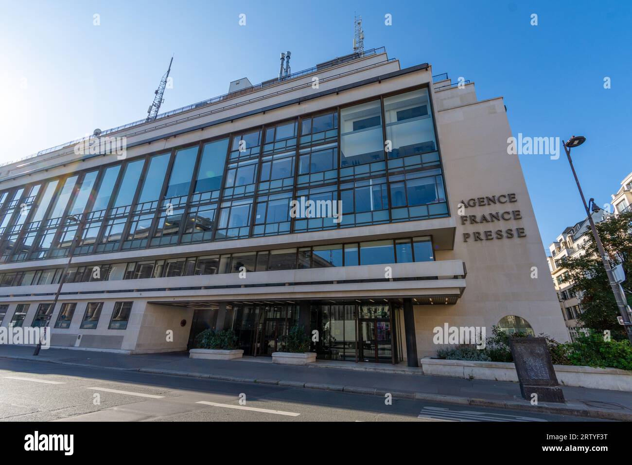 Veduta esterna dell'edificio che ospita la sede di Agence France-Presse (AFP), un'agenzia di stampa francese internazionale generale e multimediale Foto Stock