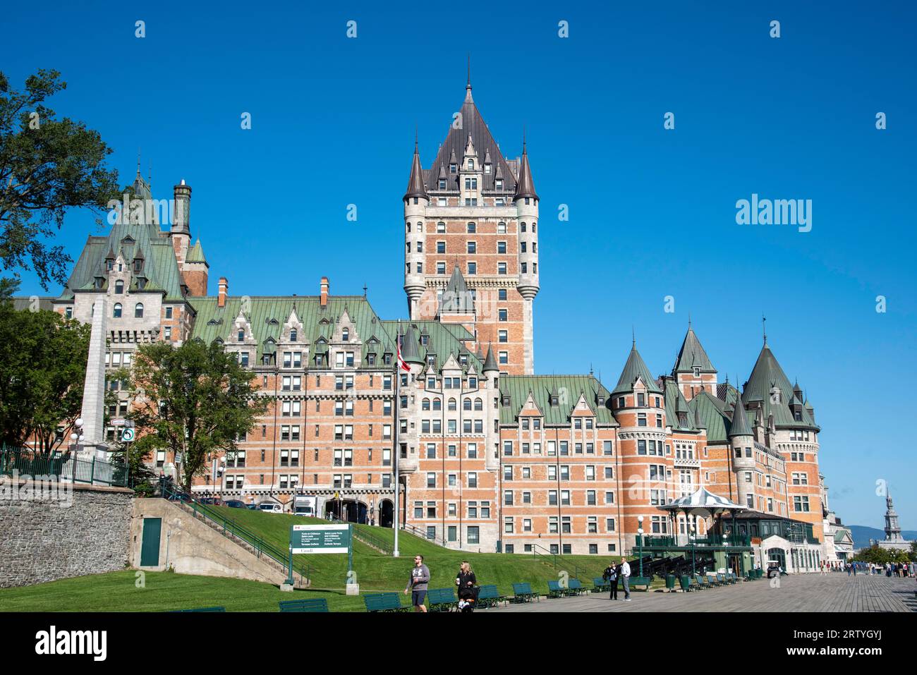 Canadá QUEBEC 15-09-2023 Château Frontenac es un hotel Histórico de estilo château situado en la ciudad de Quebec, (provincia Foto Stock