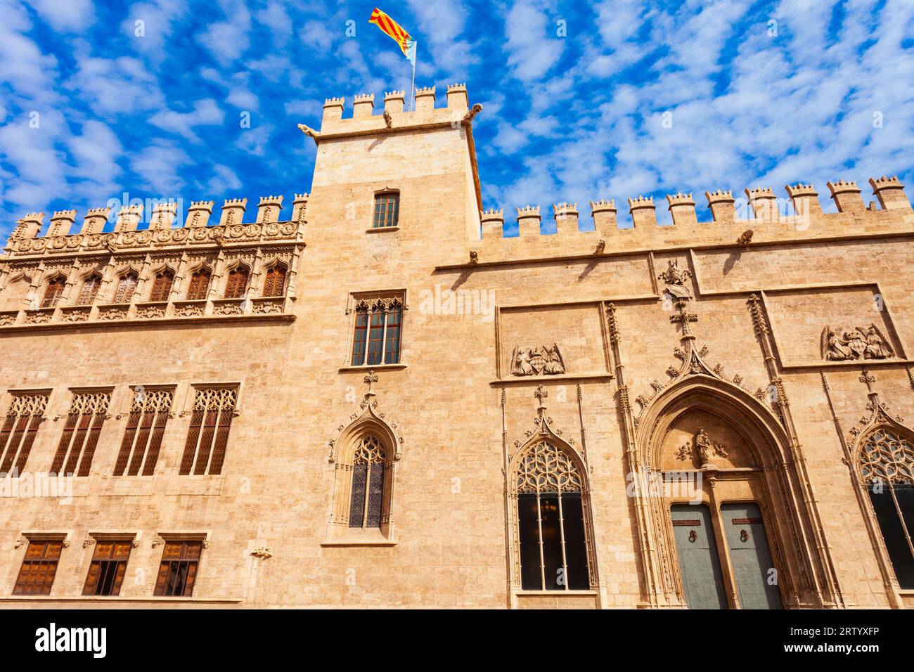 La Lonja de la Seda o Llotja de la Seda o Seta Exchange è un edificio civile in stile gotico tardo valenciano nella città di Valencia, in Spagna Foto Stock