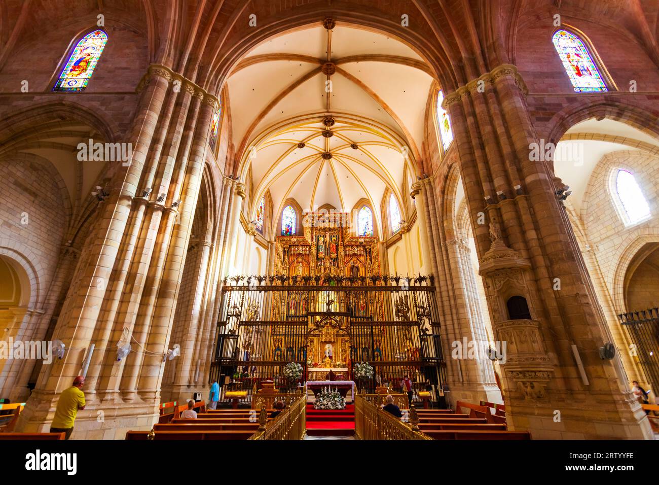 Murcia, Spagna - 19 ottobre 2021: Interno della Cattedrale di Murcia. Murcia è una città della Spagna sudorientale. Foto Stock