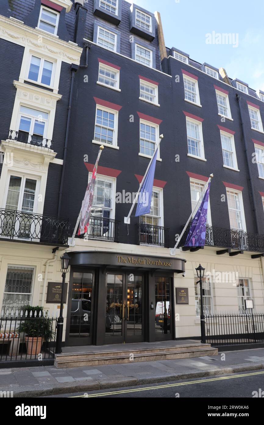 Esterno della Mayfair Townhouse Half Moon Street, Mayfair, Londra, Regno Unito, settembre 2023 Foto Stock