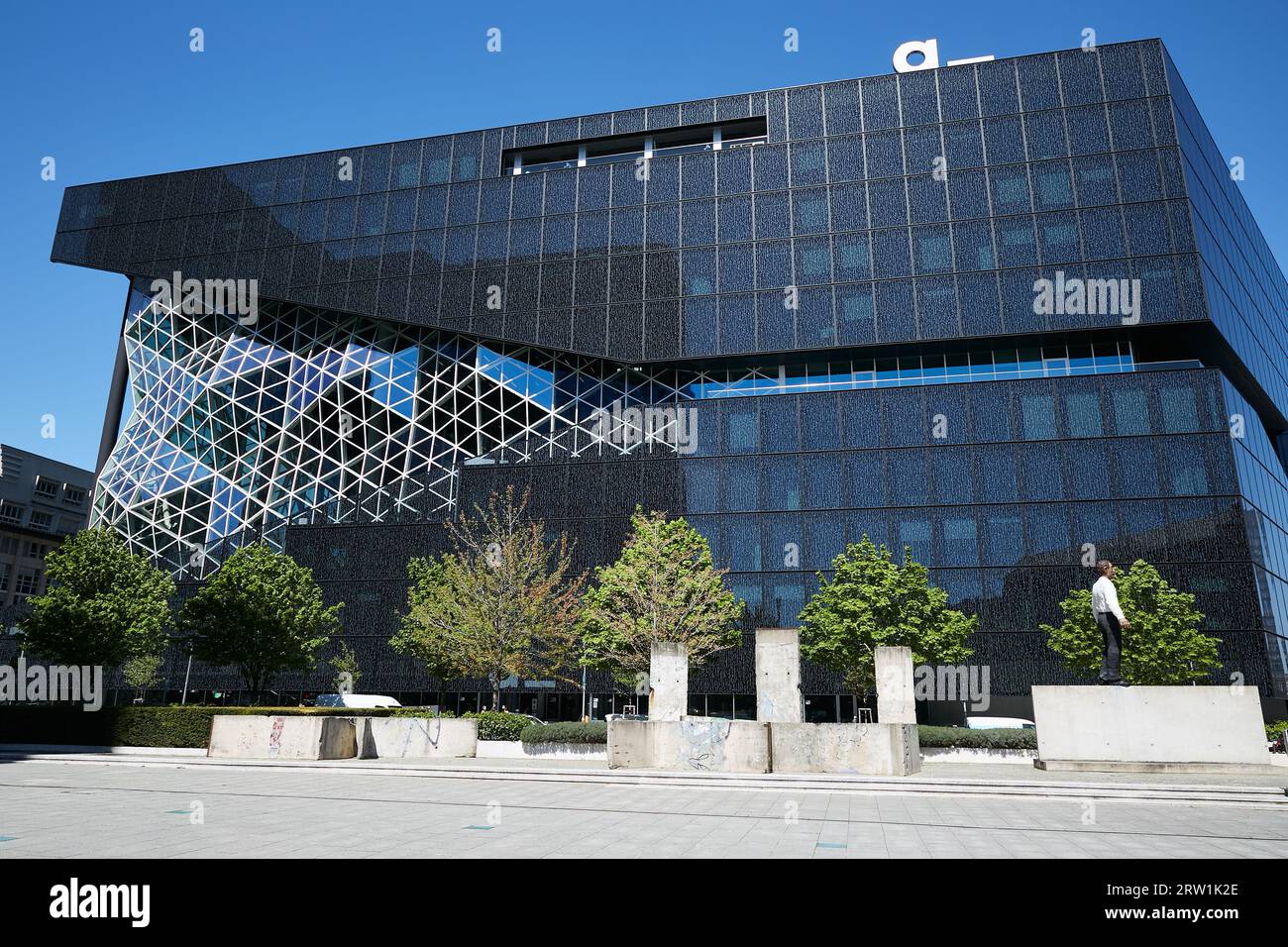 08.05.2023, Germania, Berlino, Berlino - ampliamento della casa editrice Axel Springer a Berlin-Mitte. Costruito dall'architetto Rem Koolhaas e di proprietà del No Foto Stock
