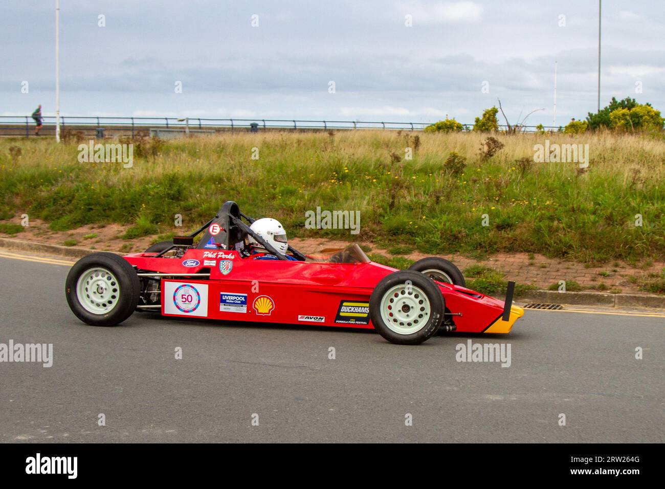 Anni settanta degli anni '1979 70 Phil Perks Red Royale RP26 1598 cc all'Ocean Speed Revival Southport Sprint su Marine Drive. Classico e veloce su una strada pubblica chiusa Coastal Road storico campo da sprint, Merseyside, Regno Unito Foto Stock