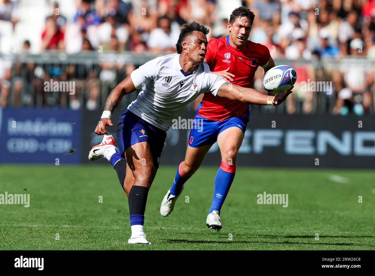 Bordeaux, Francia. 16 settembre 2023. BORDEAUX, FRANCIA - 16 SETTEMBRE: Ulupano Junior Seuteni di Samao prende il pallone durante la partita di Coppa del mondo di rugby Francia 2023 tra Samoa e Cile allo Stade de Bordeaux il 16 settembre 2023 a Bordeaux, Francia. (Foto di Hans van der Valk/Orange Pictures) credito: Orange Pics BV/Alamy Live News Foto Stock