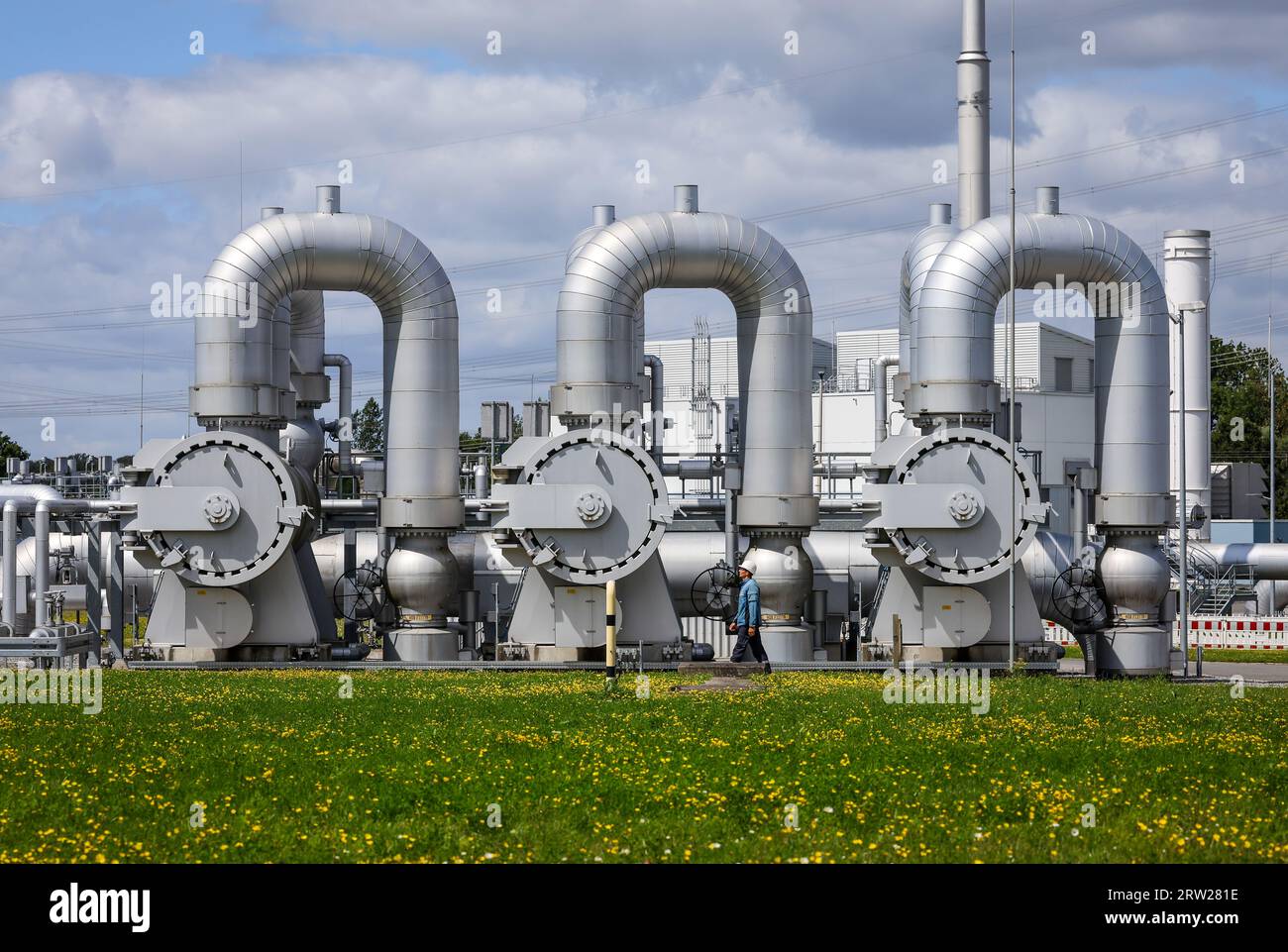 07.08.2023, Germania, Renania settentrionale-Vestfalia, Werne - stazione di compressione per gas naturale e in futuro anche idrogeno. Con la sua linea di formazione H2, Open G Foto Stock