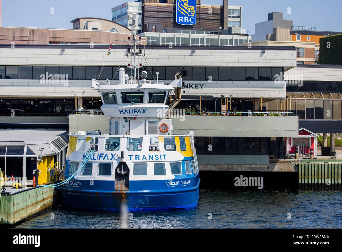 Traghetto Halifax Transit Vessel, Captains Cockpit, radar e radio Antennae - trasporto marittimo regionale, CANADA. Il traghetto più vecchio del Nord America. Foto Stock