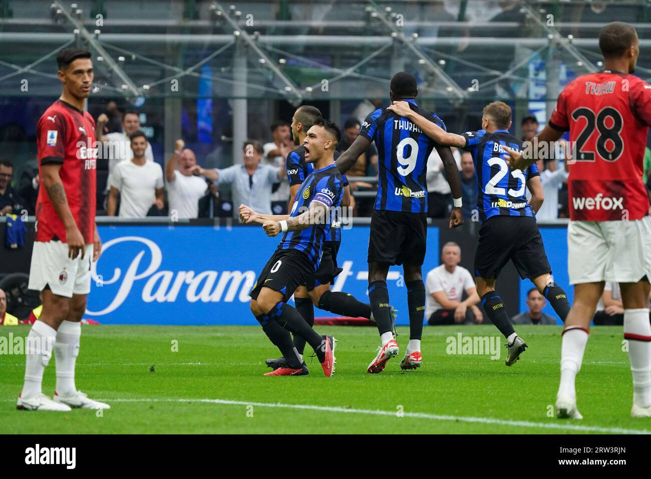 Milano, Italia. 16 settembre 2023. Lautaro Martinez (#10 FC Inter) goal festeggia durante FC Internazionale vs AC Milan - serie A. crediti: /Alessio Morgese / Emage Credit: Alessio Morgese/e-Mage/Alamy Live News Foto Stock
