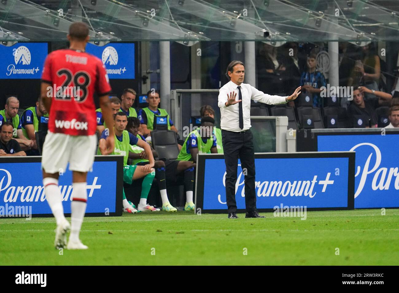 Milano, Italia. 16 settembre 2023. Simone Inzaghi (#allenatore FC Inter) durante, FC Internazionale vs AC Milan - serie A. crediti: /Alessio Morgese / Emage Credit: Alessio Morgese/e-Mage/Alamy Live News Foto Stock