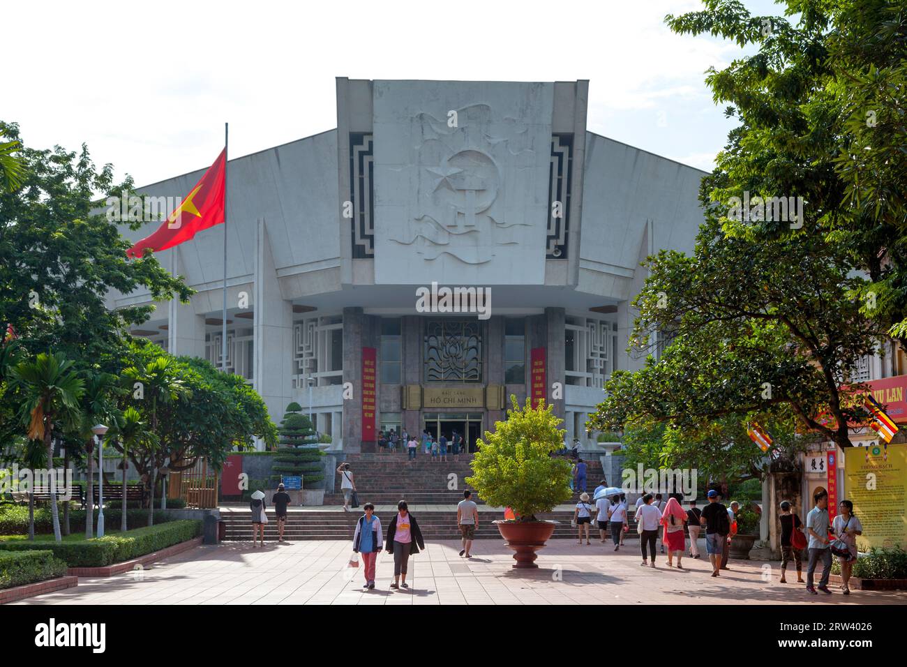 Hanoi, Vietnam - 18 agosto 2018: Il Museo ho chi Minh è stato costruito negli anni '1990 È dedicato al leader vietnamita ho chi Minh e vi Foto Stock