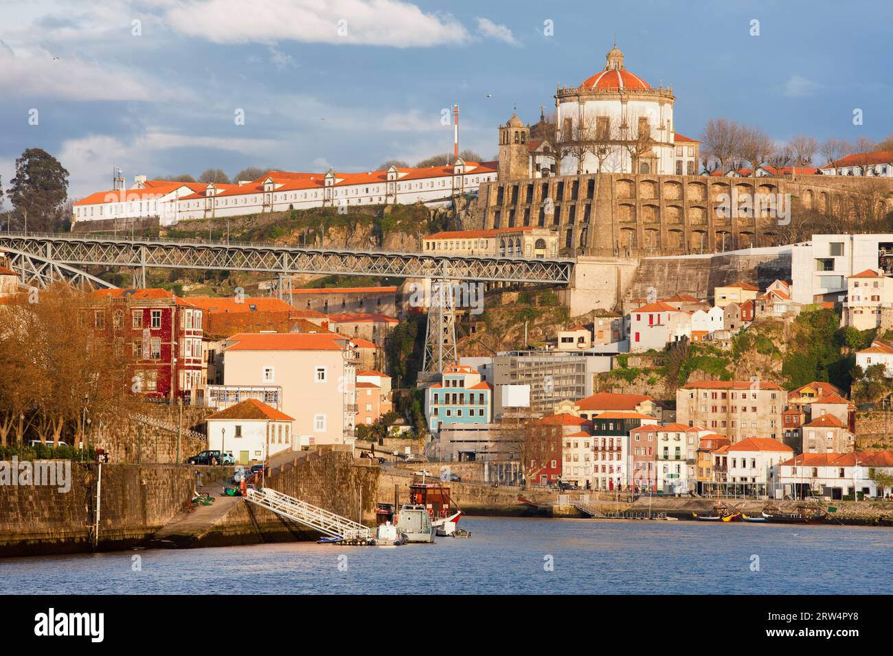 Pittoresca città vecchia di Porto in Portogallo Foto Stock