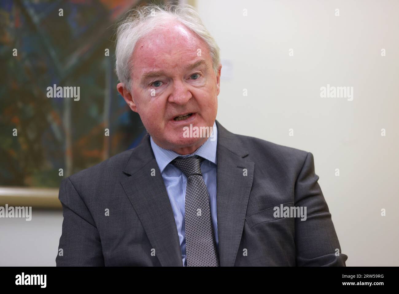 Foto del fascicolo datata 14/09/2023 di Sir Declan Morgan, Commissario capo designato della Commissione indipendente per la riconciliazione e il recupero delle informazioni (ICRIR), il quale ha affermato che avrebbe continuato a contattare le vittime in tutta l'Irlanda del Nord prima che il corpo iniziasse formalmente il suo compito di trattare centinaia di casi irrisolti. La commissione, che occuperà diverse centinaia di persone, è in fase di costituzione in base al controverso Legacy Bill del governo, in attesa di un assenso reale. Data di emissione: Domenica 17 settembre 2023. Foto Stock