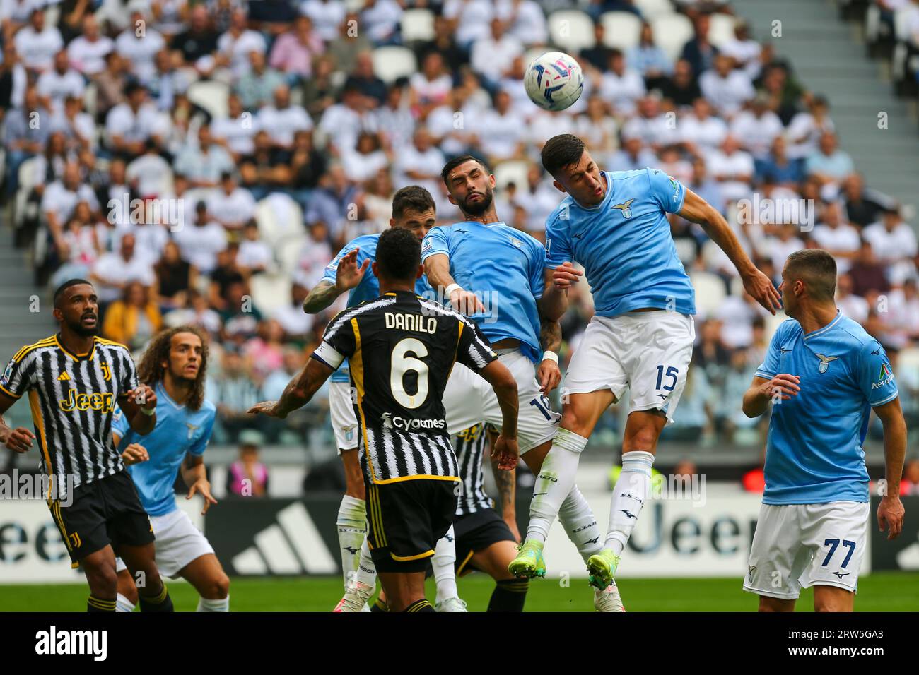 Nicolò Casale della SS Lazio durante la partita tra Juventus FC e SS Lazio del 16 settembre 2023 allo Stadio Allianz di Torino. Foto Stock