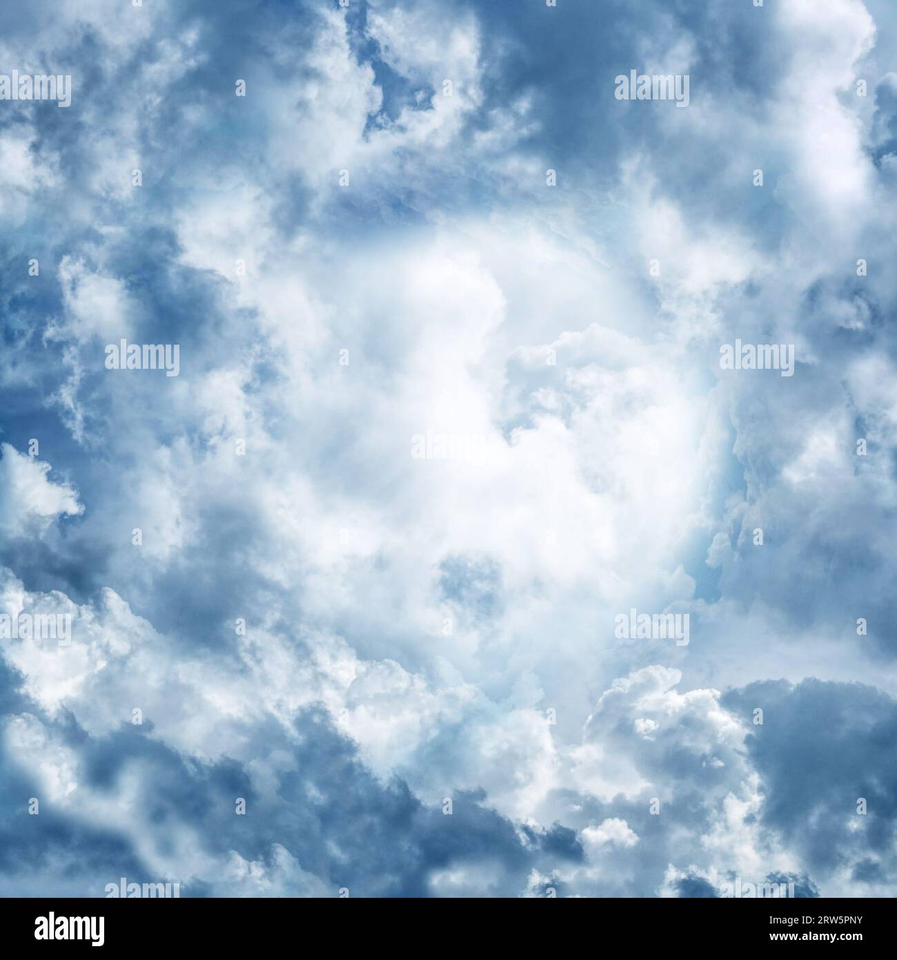 nubi celesti e cielo Foto Stock