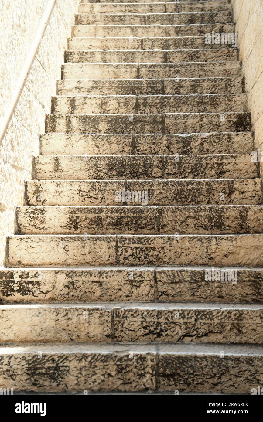 Antiche scale di pietra a Gerusalemme, israele. Foto Stock