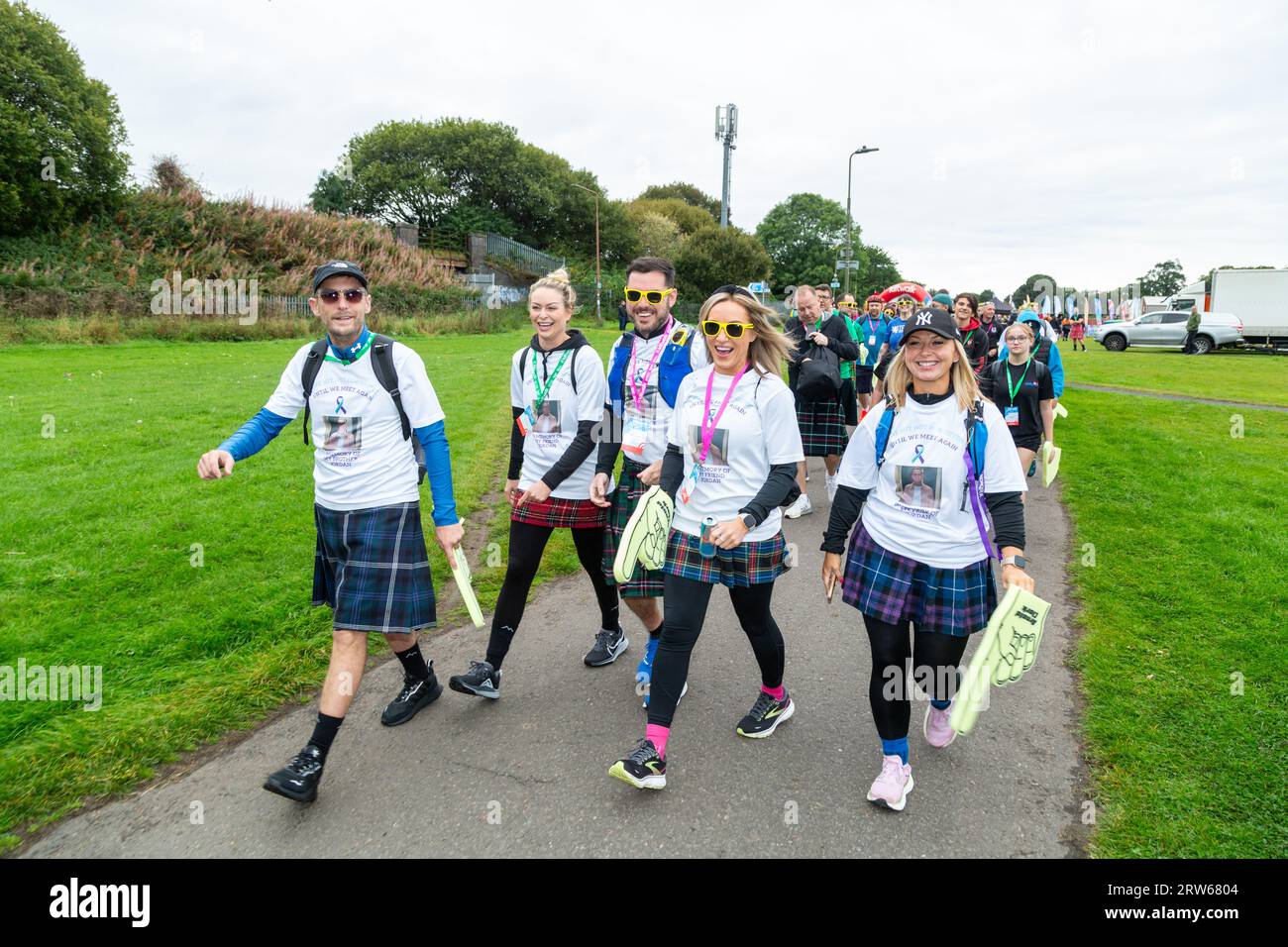 Edimburgo, Scozia. 17 settembre 2023. Camminatori che iniziano il Mighty Stride 21 Mile Charity Walk © Richard Newton / Alamy Live News Foto Stock