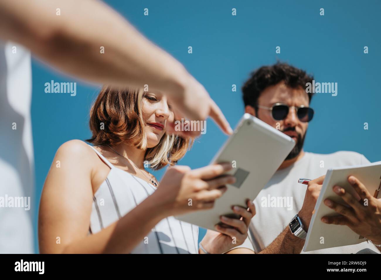 Lavoro di squadra di successo nel progetto di architettura urbana moderna Foto Stock