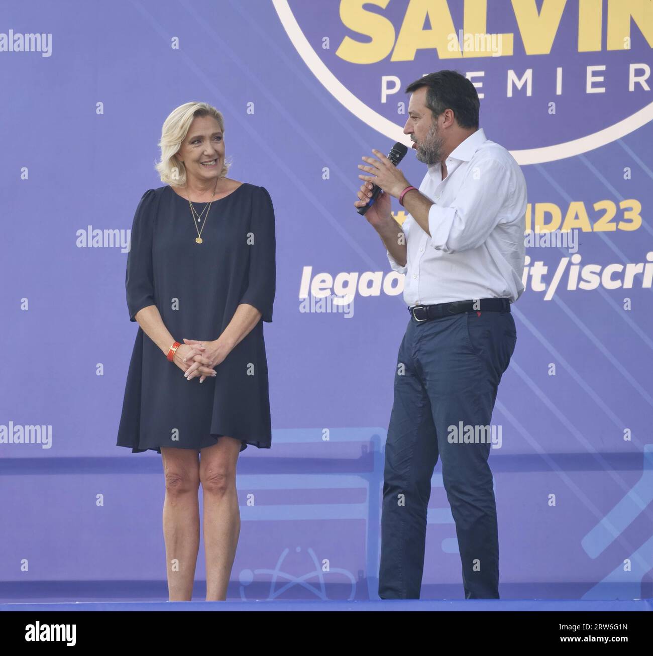 Marine le Pen leader del Rassemblement National di Francia, ospite d'onore al rally annuale della Lega Salvini a Pontida Foto Stock