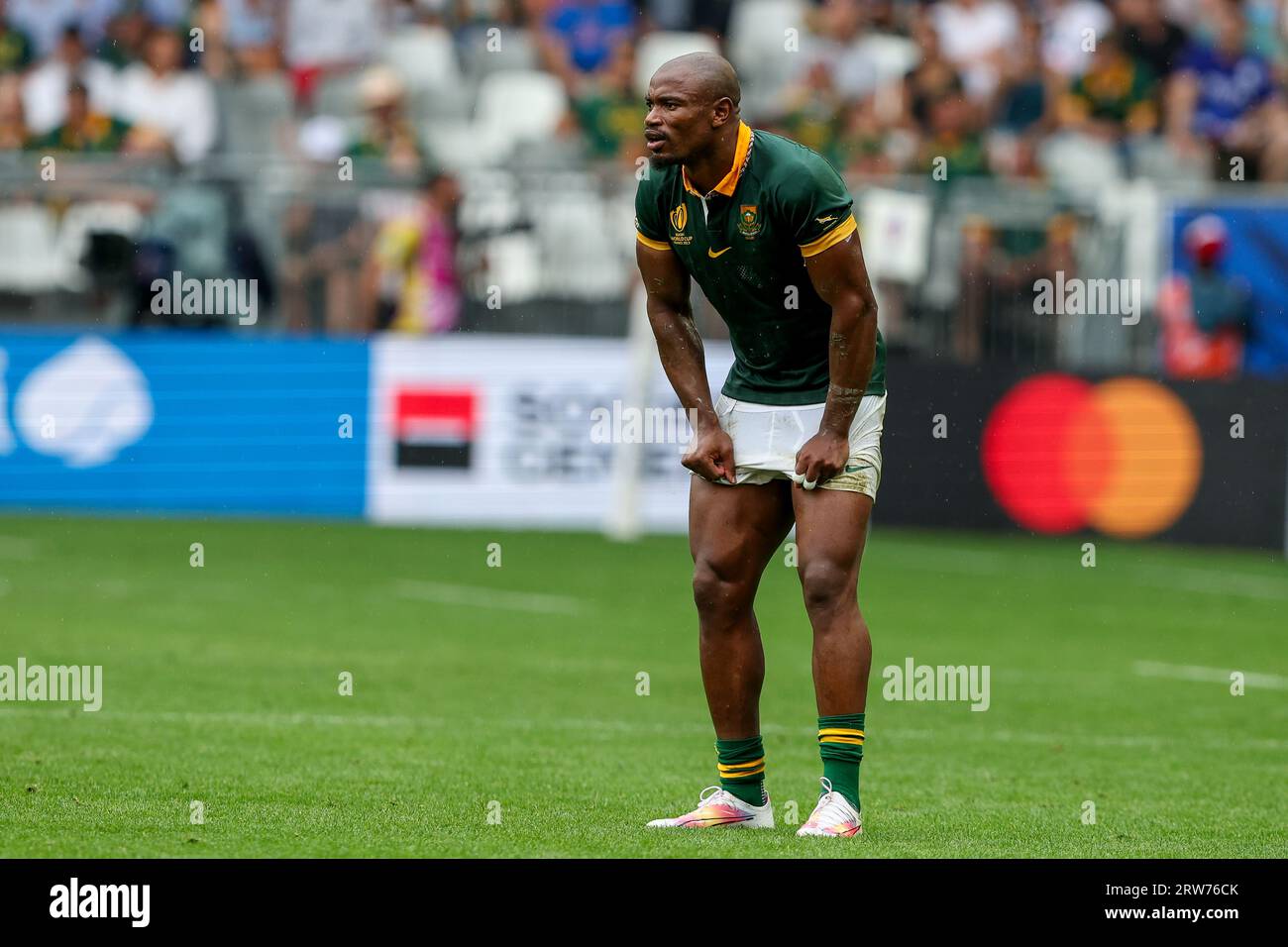 Bordeaux, Francia. 17 settembre 2023. BORDEAUX, FRANCIA - 17 SETTEMBRE: Il sudafricano Makazole Mapimpi guarda in scena durante la partita di Coppa del mondo di rugby Francia 2023 tra Sudafrica e Romania allo Stade de Bordeaux il 17 settembre 2023 a Bordeaux, Francia. (Foto di Hans van der Valk/Orange Pictures) credito: Orange Pics BV/Alamy Live News Foto Stock