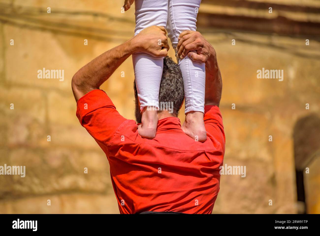 Castells (torri umane) nel giorno di Sant Fèlix del 2022. Il festival principale di Vilafranca del Penedès (Barcellona, Catalogna, Spagna) Foto Stock