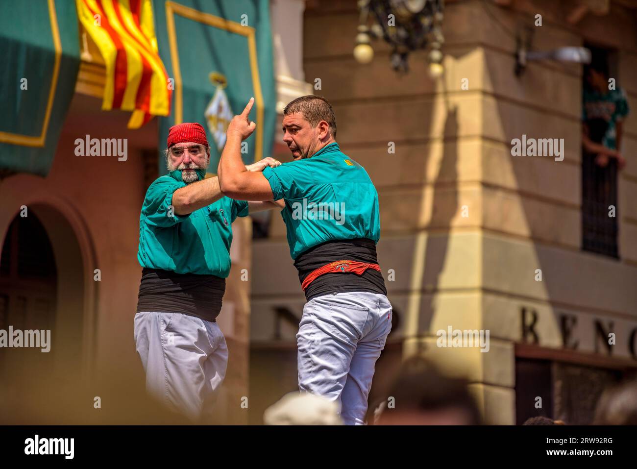 Castells (torri umane) nel giorno di Sant Fèlix del 2022. Il festival principale di Vilafranca del Penedès (Barcellona, Catalogna, Spagna) Foto Stock