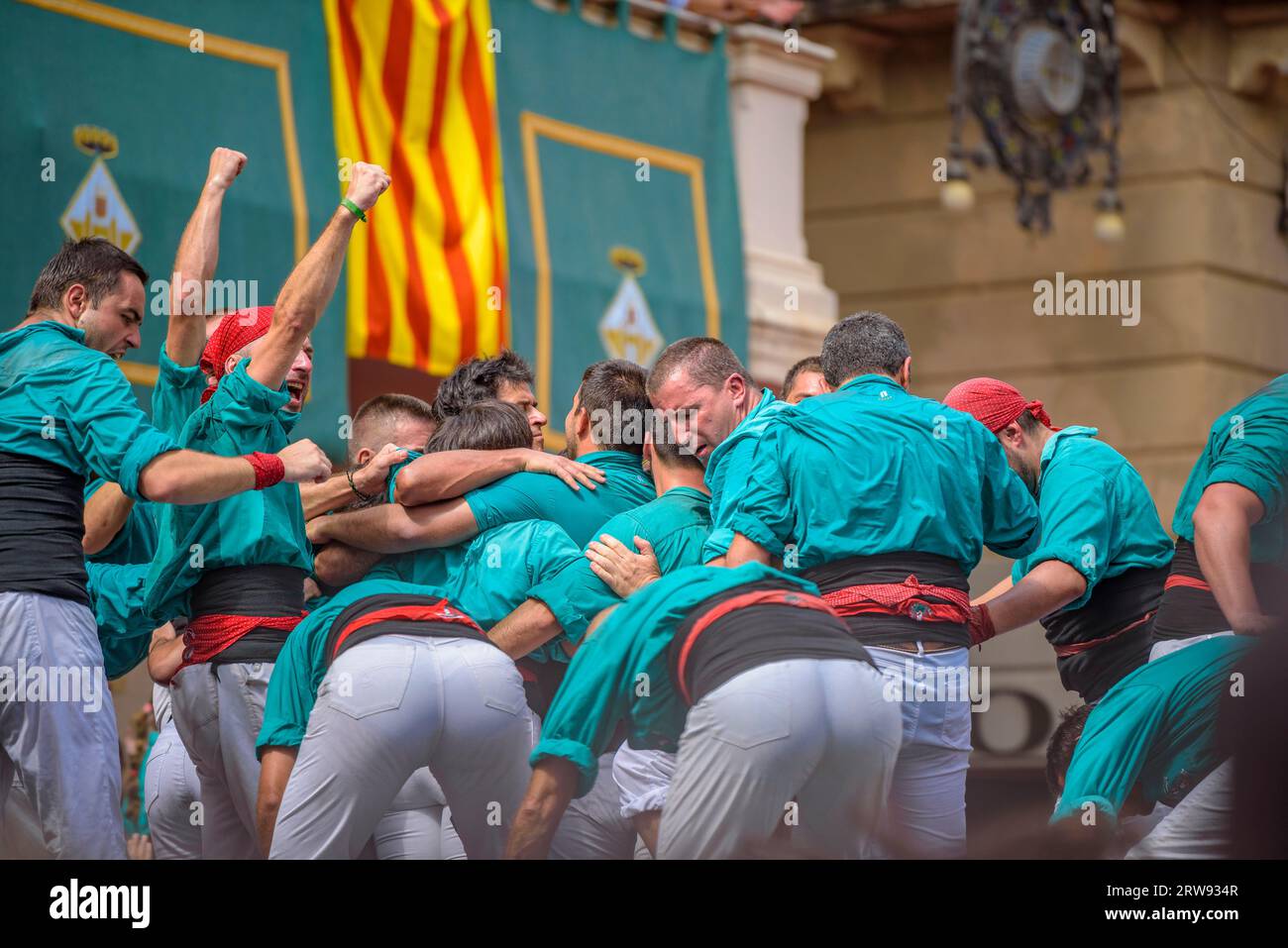 Castells (torri umane) nel giorno di Sant Fèlix del 2022. Il festival principale di Vilafranca del Penedès (Barcellona, Catalogna, Spagna) Foto Stock