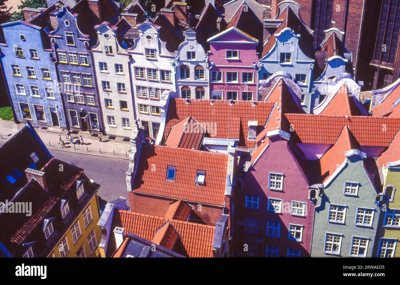 Polonia, panoramica del centro di Danzica con le case progettate dagli architetti olandesi del XIX secolo. Foto Stock