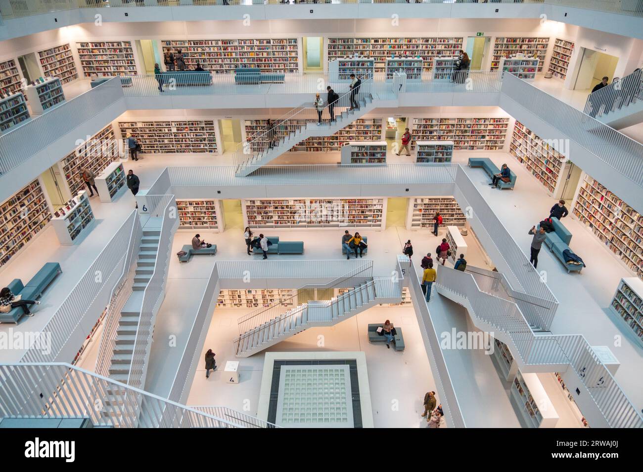 La Biblioteca comunale di Stoccarda a Mailänder Platz, Germania Foto Stock