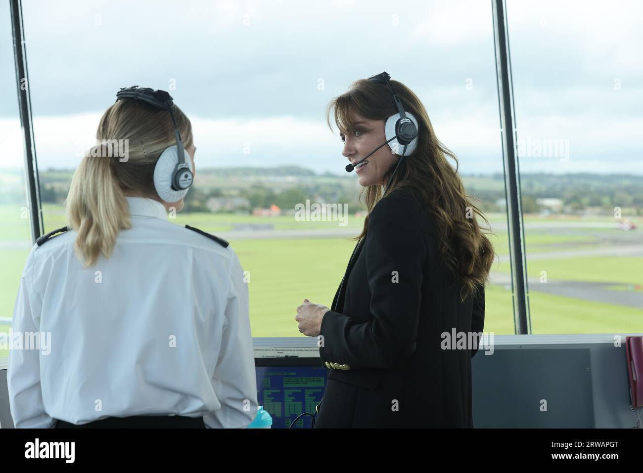La Principessa del Galles durante una visita alla Royal Naval Air Station (RNAS) Yeovilton, vicino a Yeovil nel Somerset, una delle due principali stazioni aeree della Royal Navy e uno degli aeroporti militari più trafficati del Regno Unito. Data immagine: Lunedì 18 settembre 2023. Foto Stock