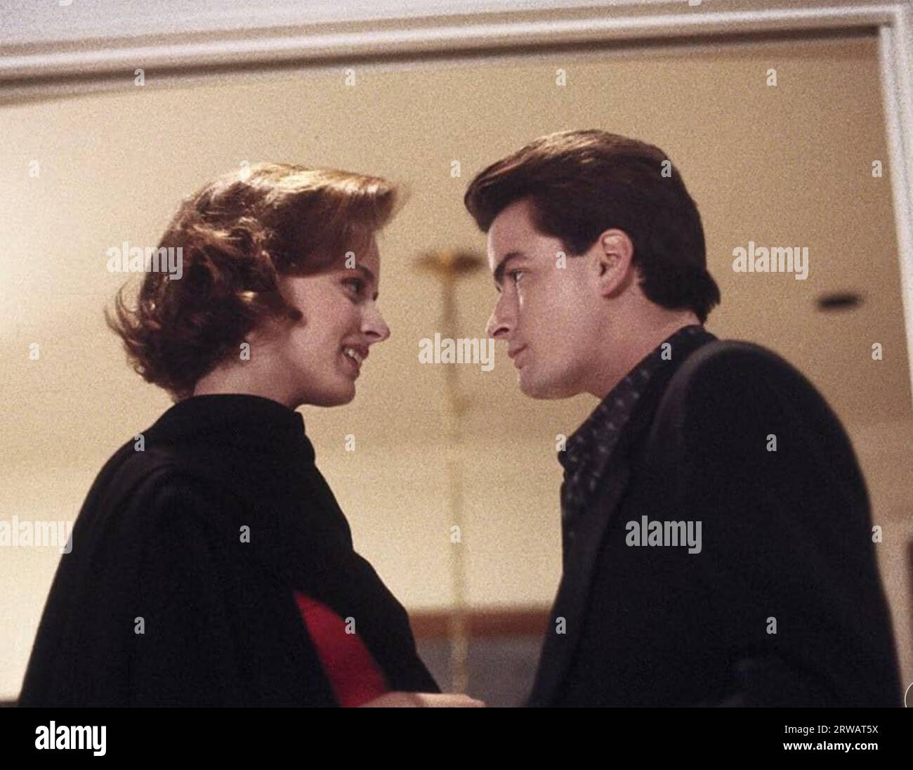 NO MAN'S LAND 1987Orion Pictures film con Charlie Sheen e Lara Harris Foto Stock