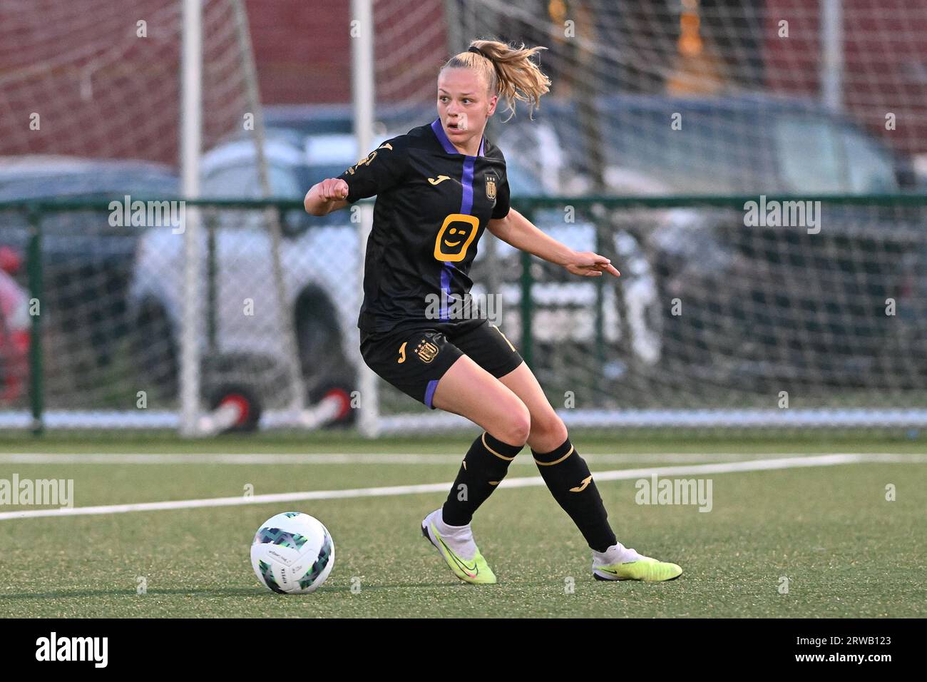 Sarah Wijnants (11) di Anderlecht nella foto di una partita di calcio femminile tra SV Zulte - Waregem e RSC Anderlecht nella terza giornata della stagione 2023 - 2024 della belga lotto Womens Super League , giovedì 13 settembre 2023 a Zulte , BELGIO . FOTO SPORTPIX | Dirk Vuylsteke Foto Stock