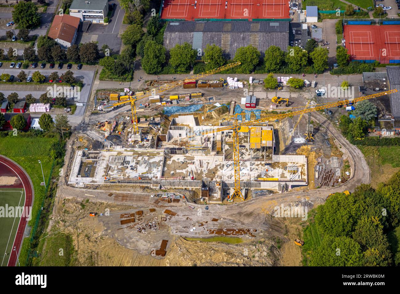 Vista aerea, cantiere nuova piscina coperta presso il centro sportivo Weddinghofen, Häupenweg, Weddinghofen, Bergkamen, zona della Ruhr, nord Reno-ovest Foto Stock