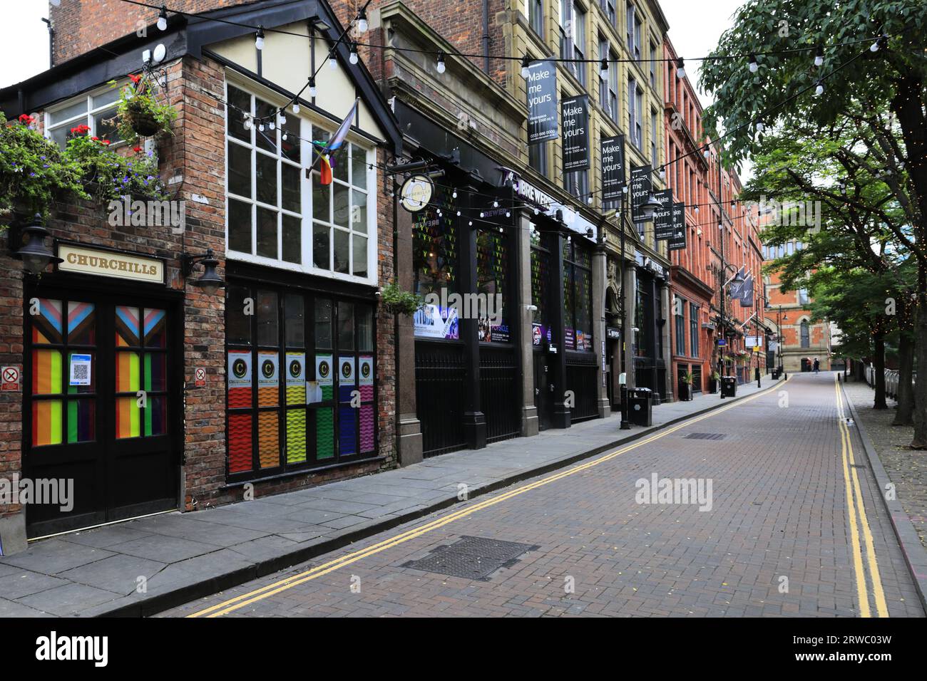 Pub lungo il villaggio gay di Manchester, Canal Street, Manchester City, Inghilterra, Regno Unito Foto Stock