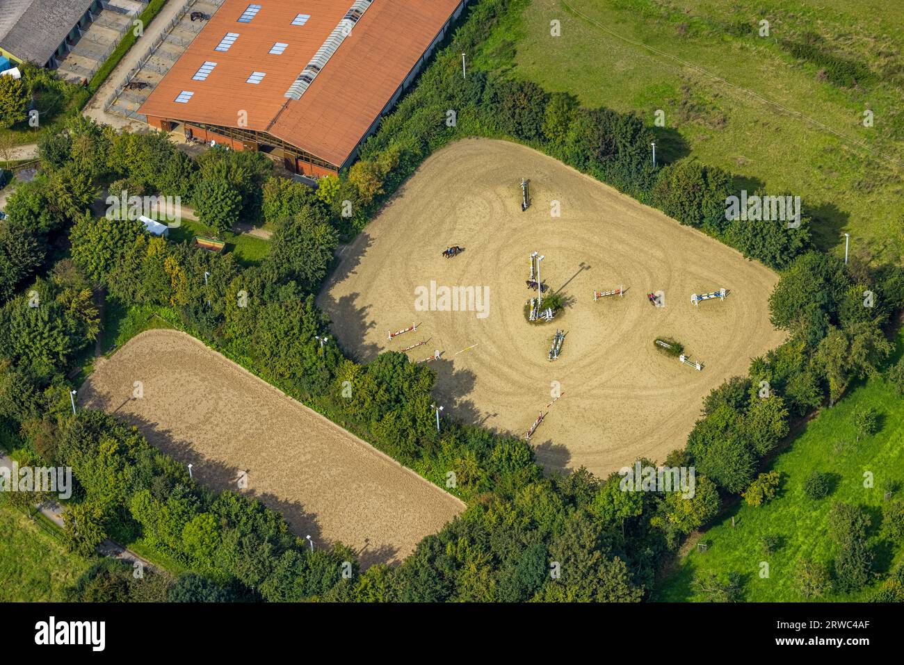 Veduta aerea, Plaas-Beisemann Agricoltura e pensione di allevamento di cavalli, Strickherdicke, Fröndenberg, regione della Ruhr, Renania settentrionale-Vestfalia, GE Foto Stock