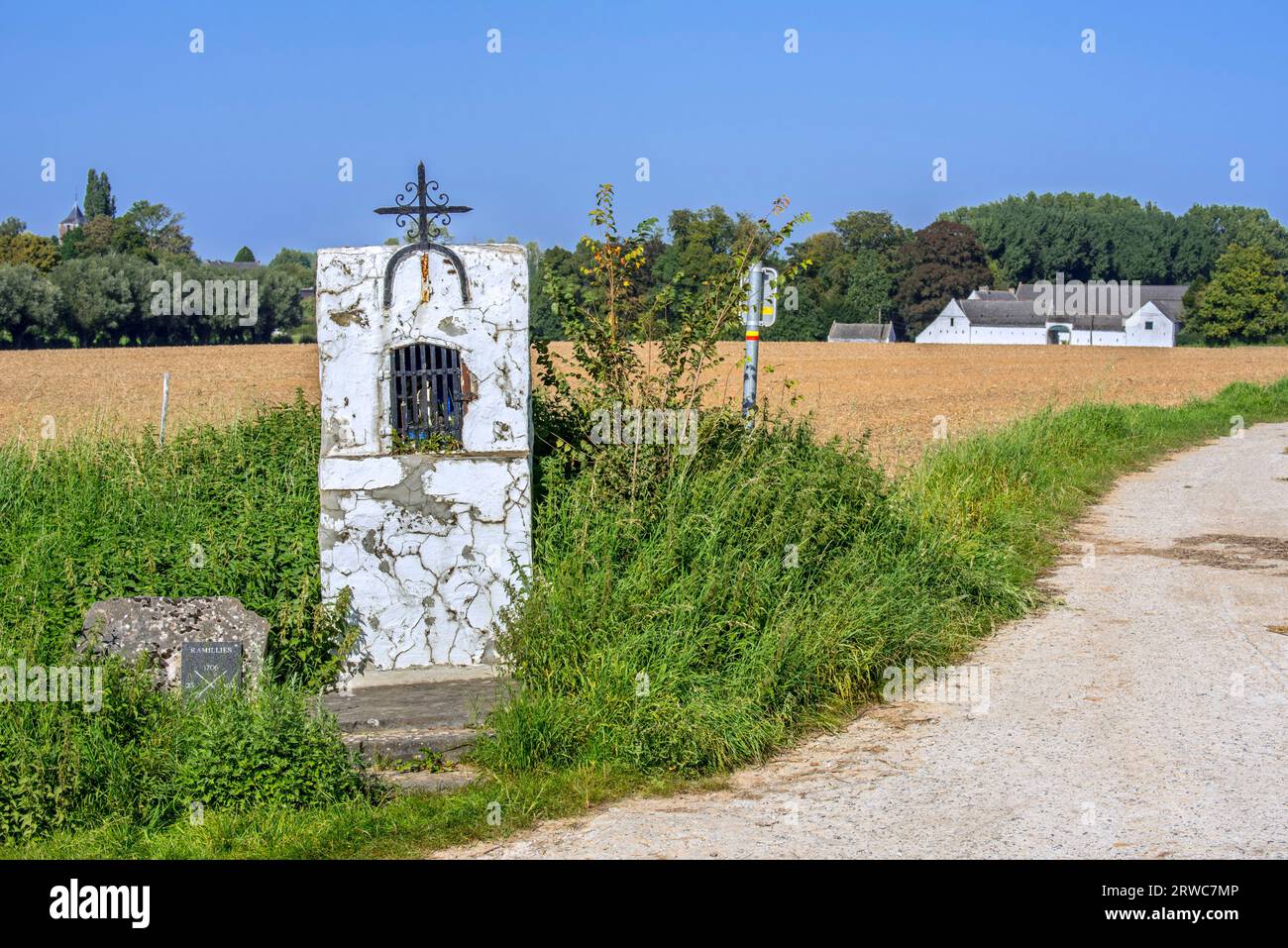 Cappella e targa commemorativa che ricorda la battaglia di Ramillies, 1706 Guerra di successione spagnola nel Brabante Vallone, Vallonia, Belgio Foto Stock
